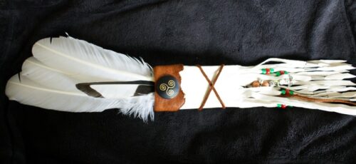 4 Feather Fan